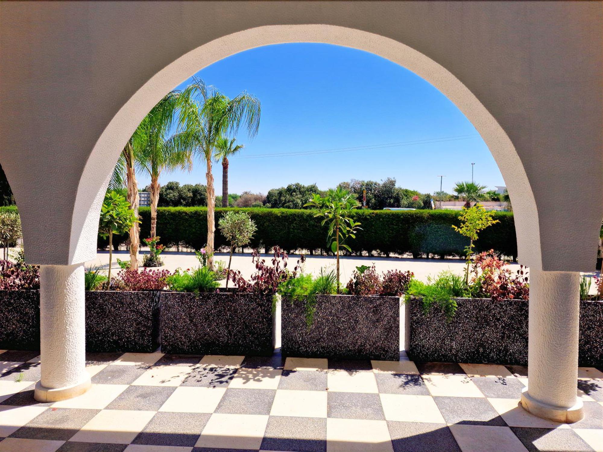 Sveltos Hotel Larnaca Exterior photo